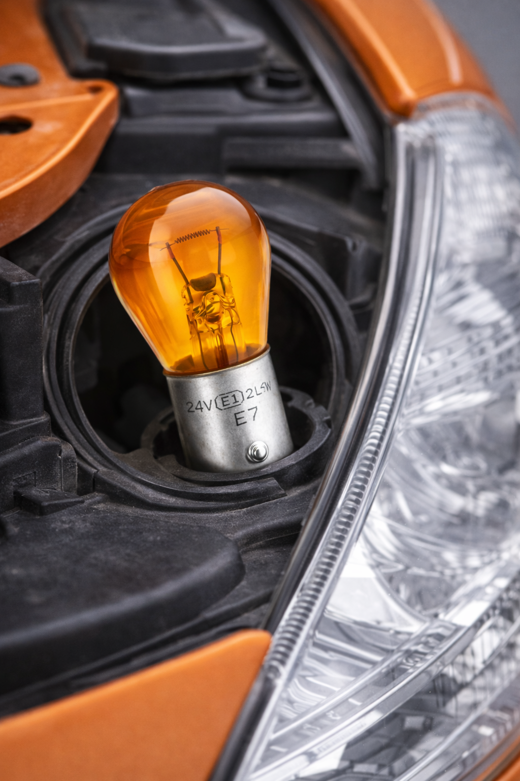 Hella Indicator Bulb Single Contact 24V 21W | Heavy Duty Commercial | Dub Source JA - Image 5